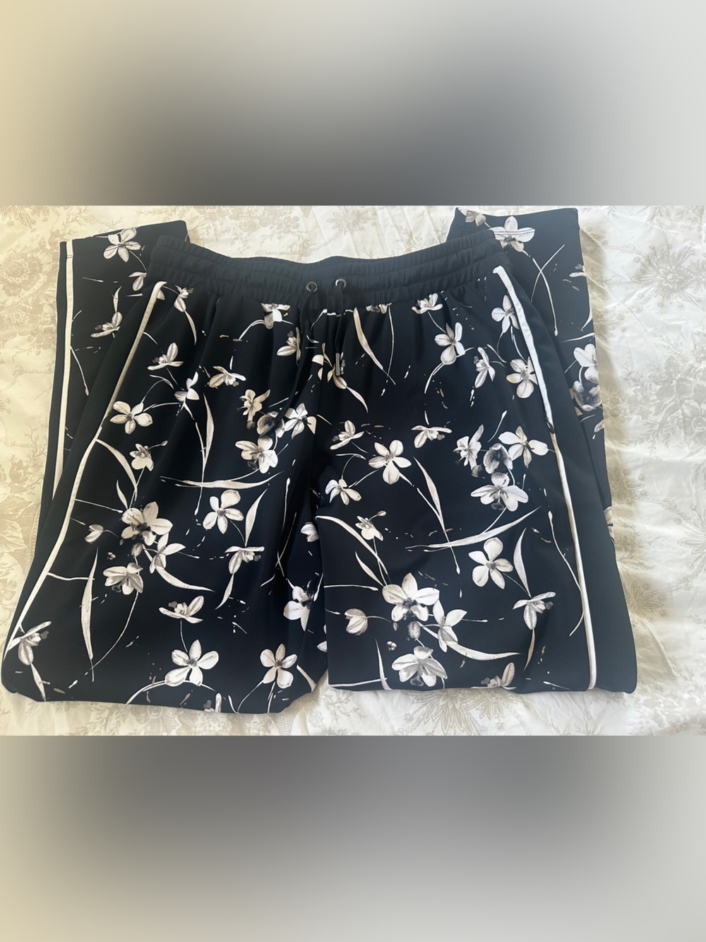 Tail Black Floral Athletic Shorts with White Print